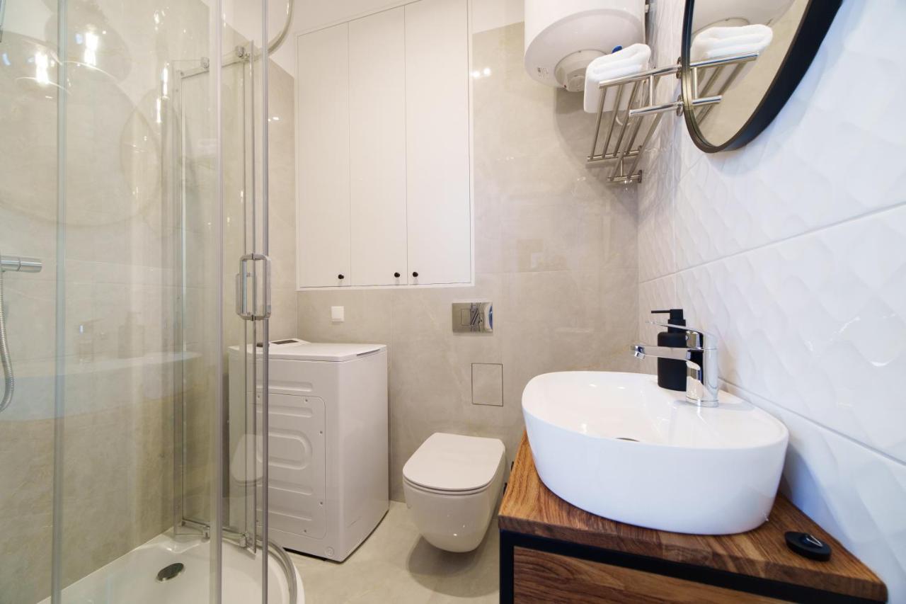 Rint - Zlota 8 Aparthotel Bialystok Bagian luar foto