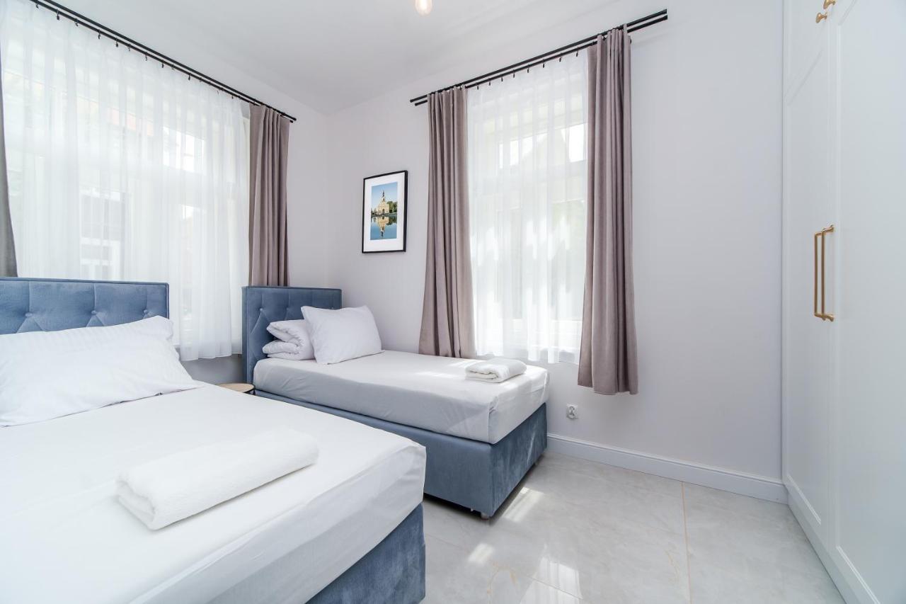 Rint - Zlota 8 Aparthotel Bialystok Bagian luar foto